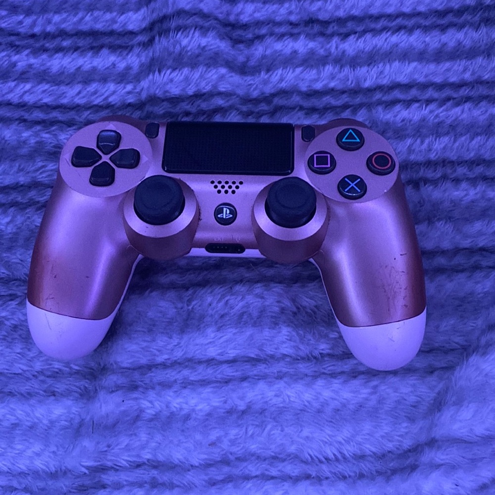 DUALSHOCK PS4 Controller